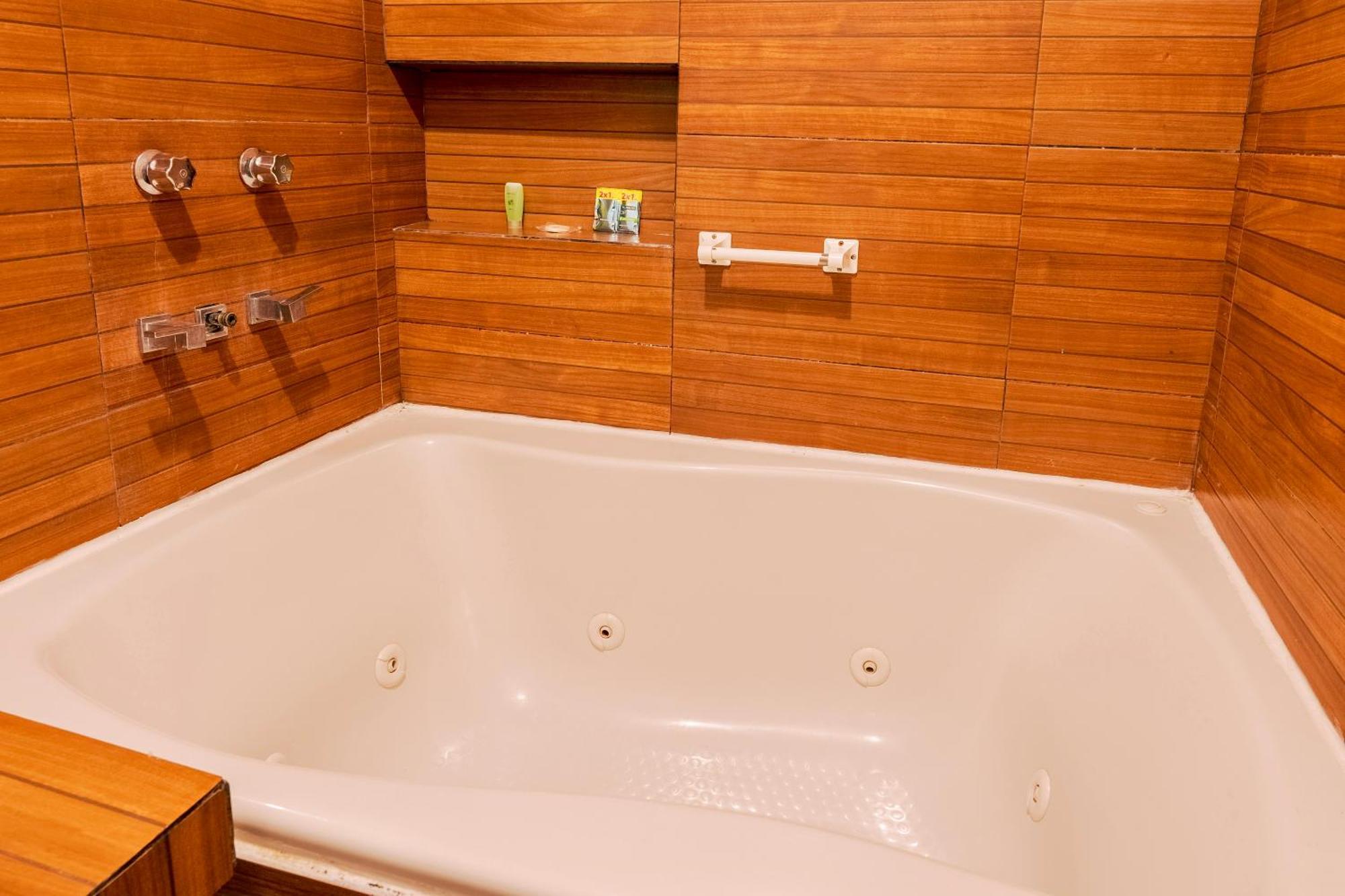 Loft Arte Y Diseno Alberca Climatizada, Amenidades Y Lujo, Terraza Privada Con Asador De Carbon, Cuernavaca Somos Los Unicos Que Te Ofrecemos Para Tu Uso Personal Y Exclusivo 2 Jacuzzis Con Agua Caliente Y Sistema De Hidromasaje Tipo Spa المظهر الخارجي الصورة
