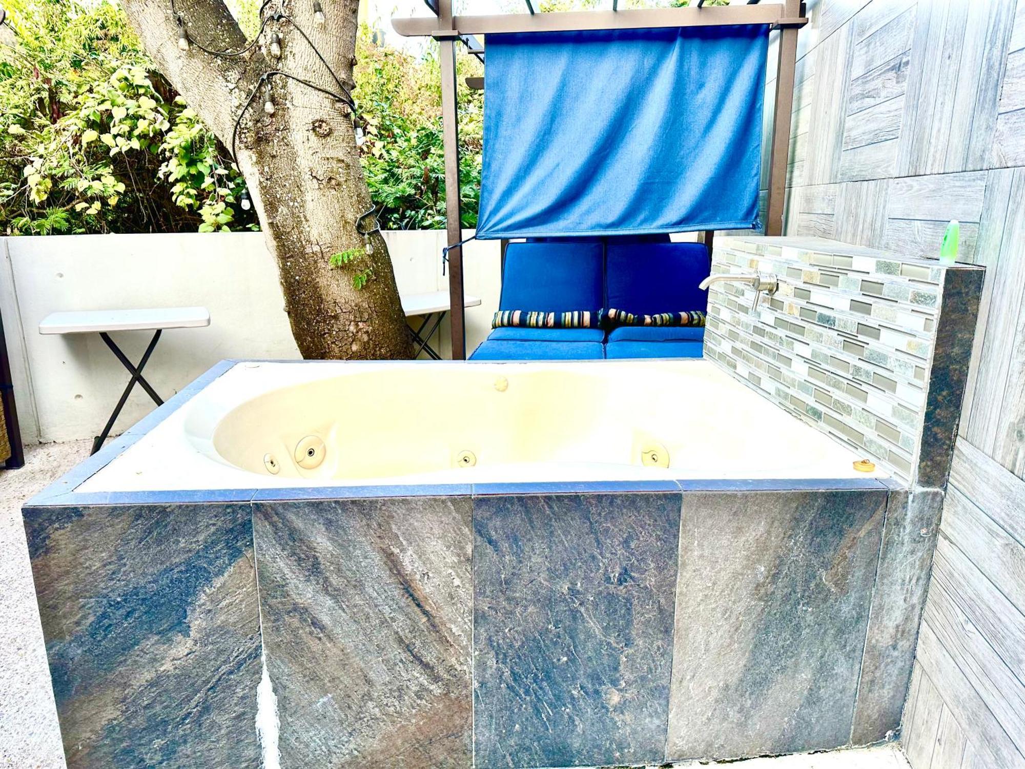 Loft Arte Y Diseno Alberca Climatizada, Amenidades Y Lujo, Terraza Privada Con Asador De Carbon, Cuernavaca Somos Los Unicos Que Te Ofrecemos Para Tu Uso Personal Y Exclusivo 2 Jacuzzis Con Agua Caliente Y Sistema De Hidromasaje Tipo Spa المظهر الخارجي الصورة